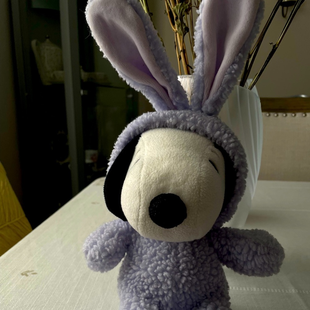 PEANUTS- Bunny Easter Snoopy